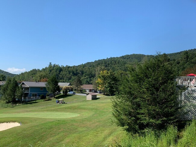 Building Photo - 2/2 Fully Furnished Condo in Willow Valley...