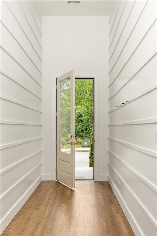 Building Photo - 10904 Serenbe Ln