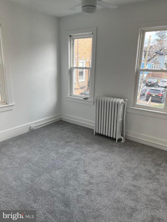 Building Photo - 508 Station Ave