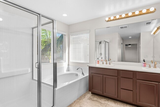 Building Photo - Spacious 4-Bedroom Home for Rent in Chula Vista – Available Now