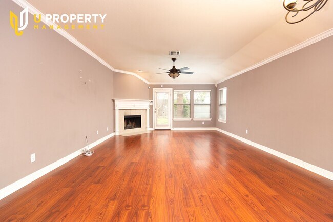 Building Photo - Well-maintained, 3 beds/ 2 baths a-story H...