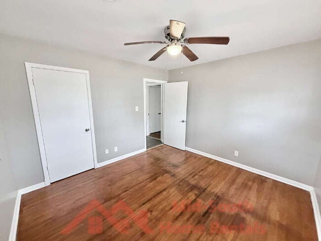 Building Photo - 4349 Newton Dr