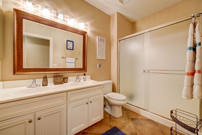 Building Photo - 4221 S Danyell Dr