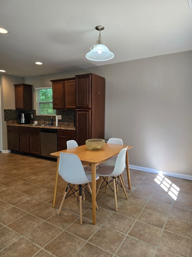 Kitchen - 5903 Fazenda Dr