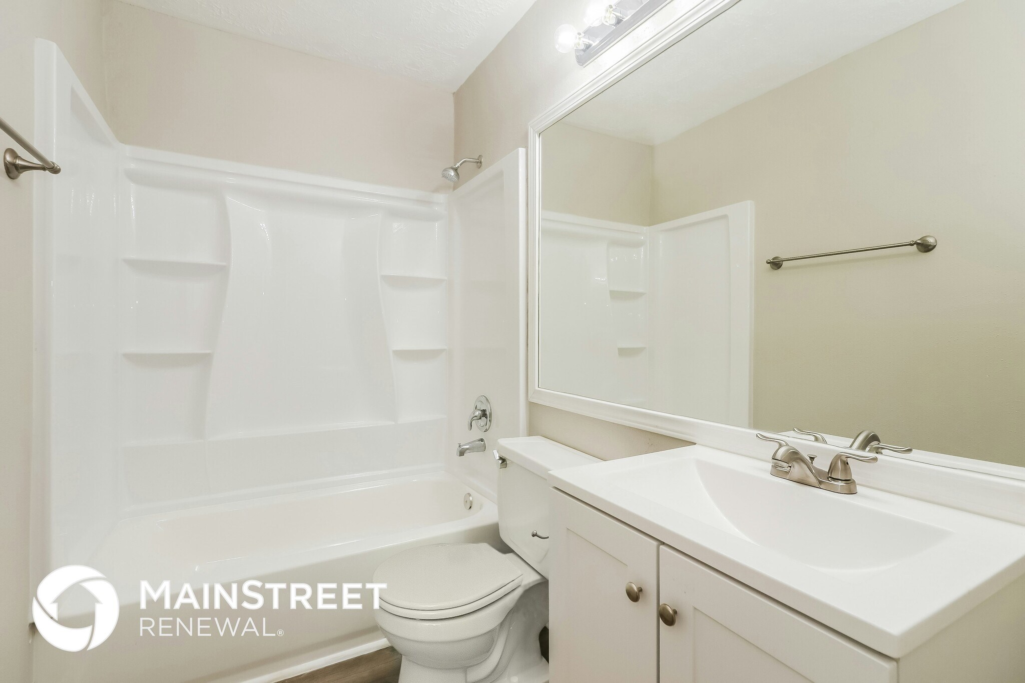 Building Photo - 15830 Gatebriar Dr