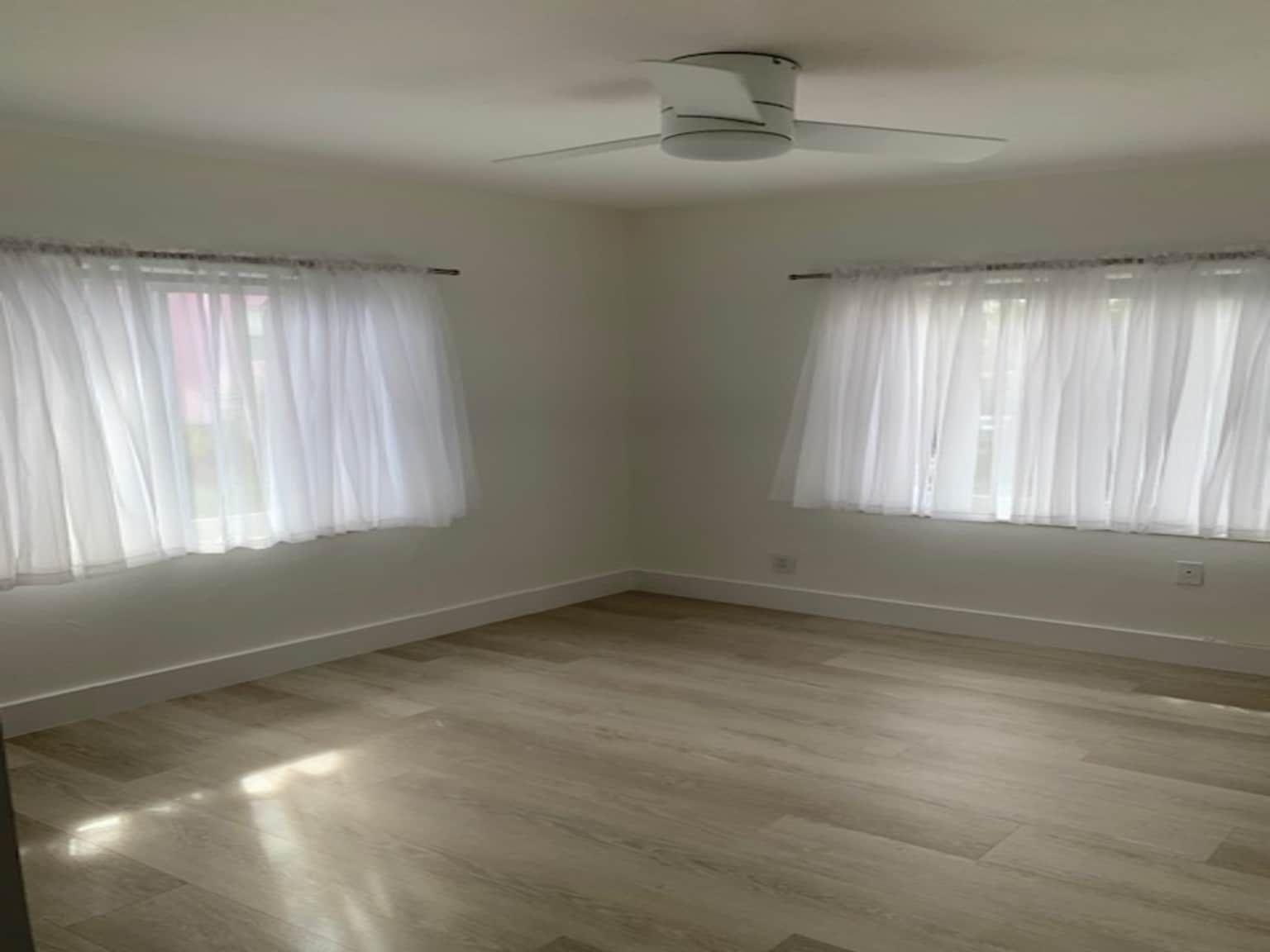 Primary Bedroom - 1410 S Ocean Blvd