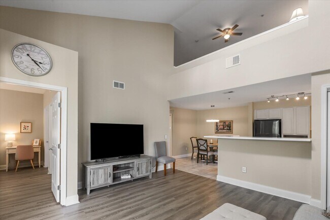 Building Photo - 2801 Chancellorsville Dr