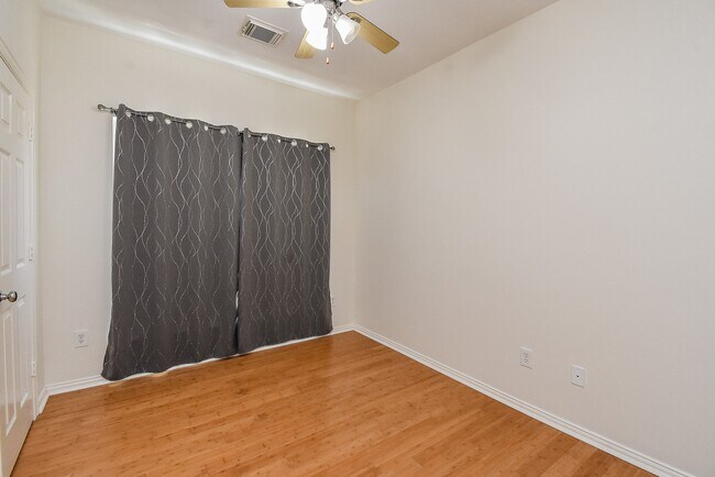 Building Photo - 5931 Turtle Beach Ln