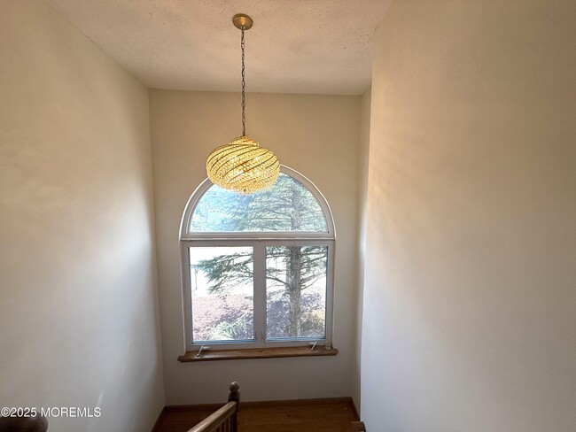 Building Photo - 28 Warbler Rd
