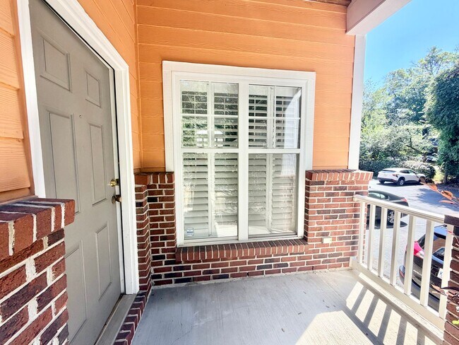 Building Photo - 1539 Pecan Ave
