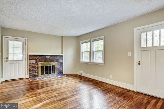 Building Photo - 12730 Scaggsville Rd
