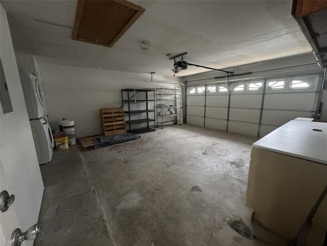 Building Photo - 5814 Shreveport Dr