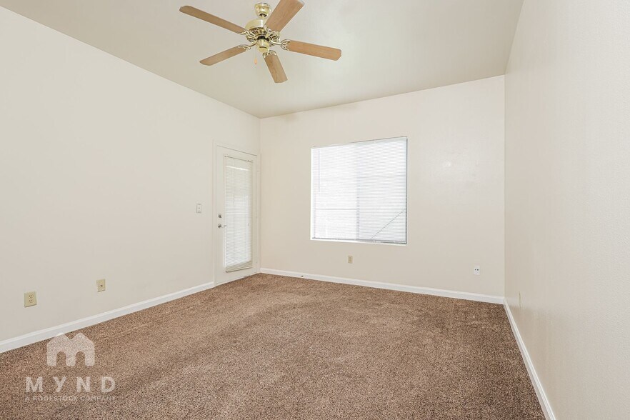 Building Photo - 900 S Meadows Pkwy