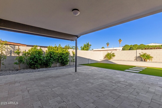 Building Photo - 4107 N 106th Ave