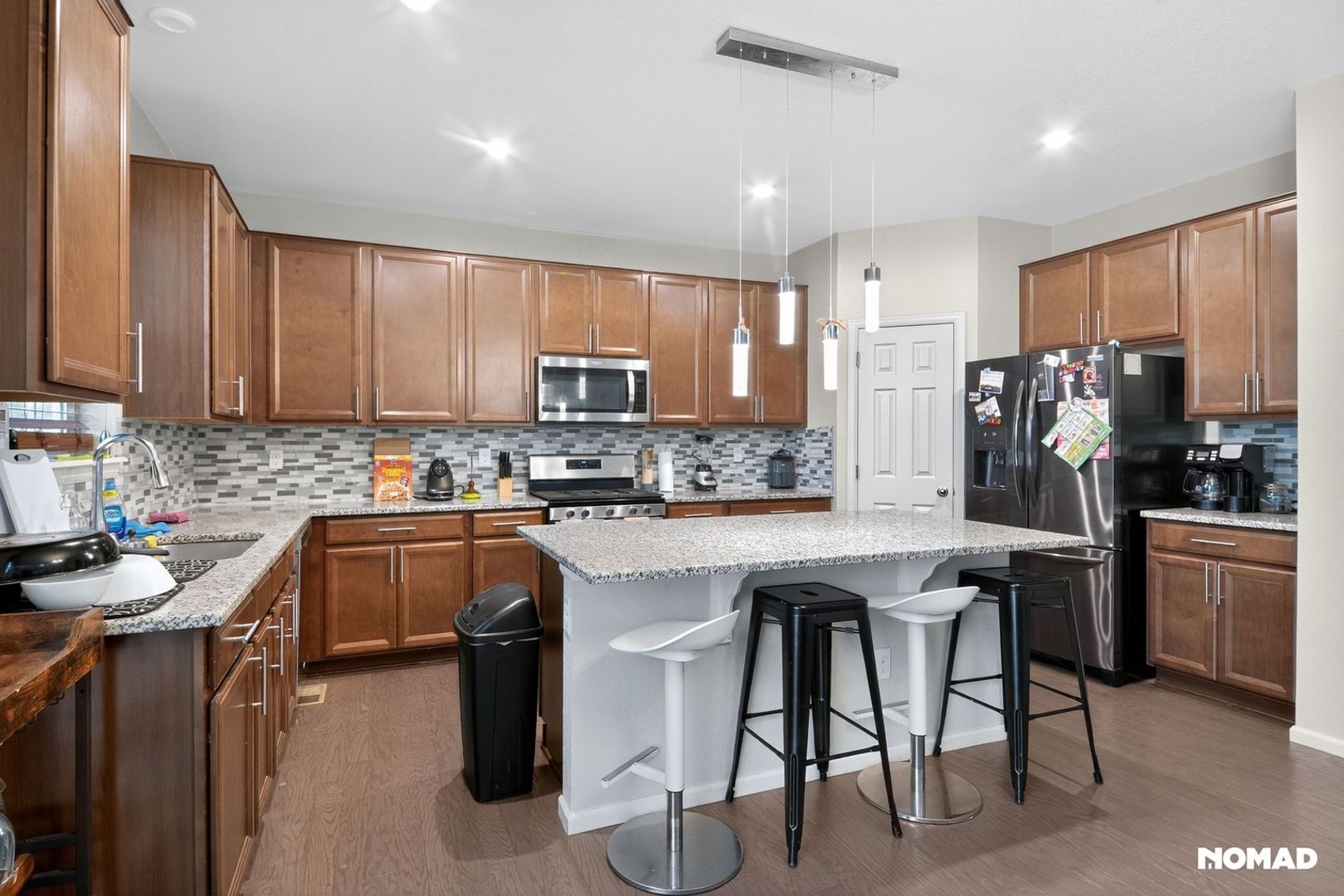 Building Photo - 15980 E Otero Cir