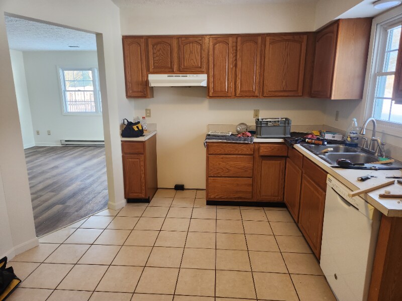 Building Photo - 4949 Catherine Ct