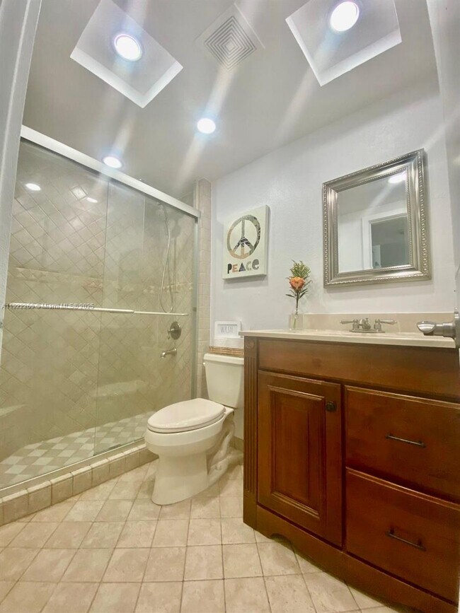 Building Photo - 2841 NE 163rd St