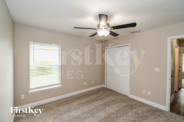 Building Photo - 10804 Stanton Hills Dr E