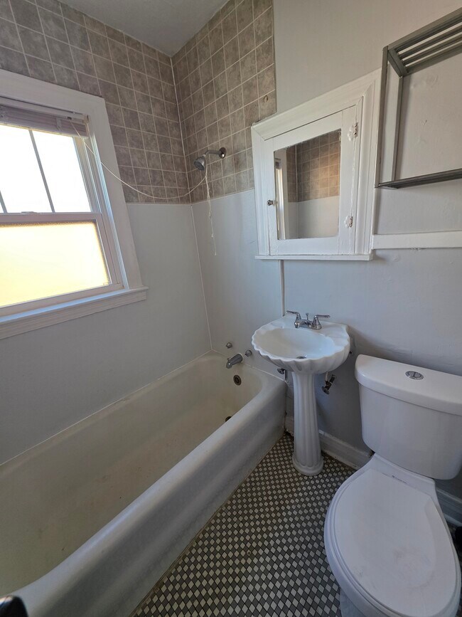 Building Photo - Virginia Ann