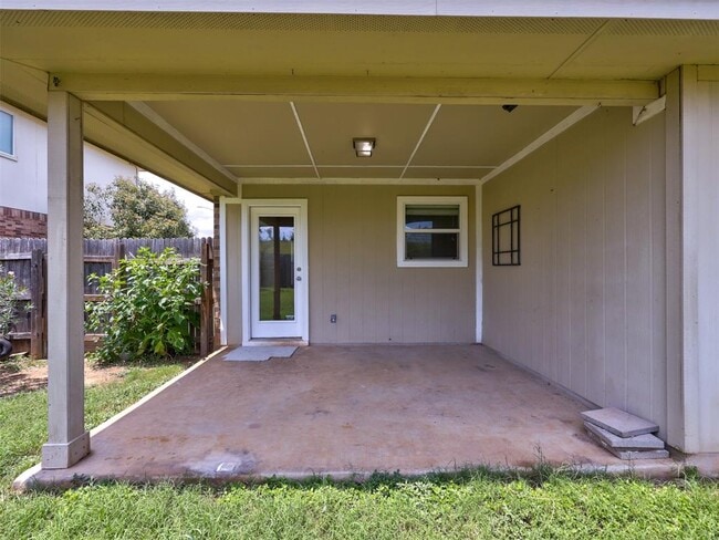 Building Photo - 344 Outfitter Dr