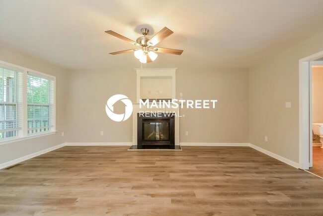 Building Photo - 4 Bedroom Pet-Friendly Home in ANGIER, NC ...