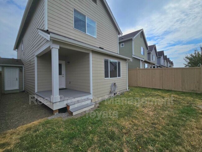 Building Photo - 4741 Parker St