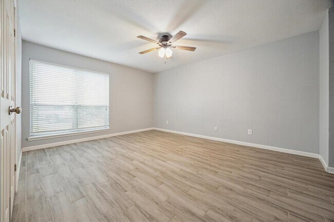 Building Photo - 5005 Georgi Ln