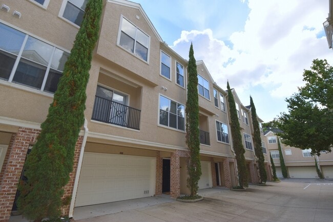 Building Photo - 12707 Boheme Dr