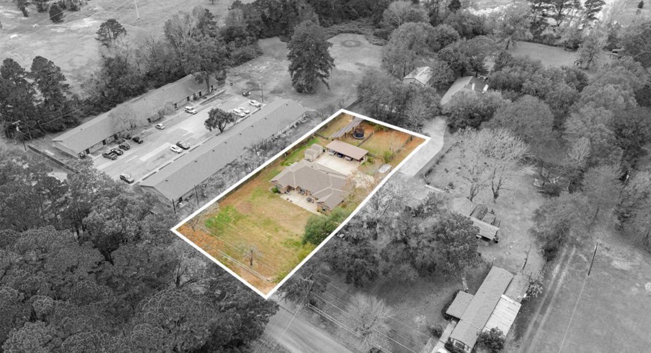 Building Photo - 271 Lawrence Rd