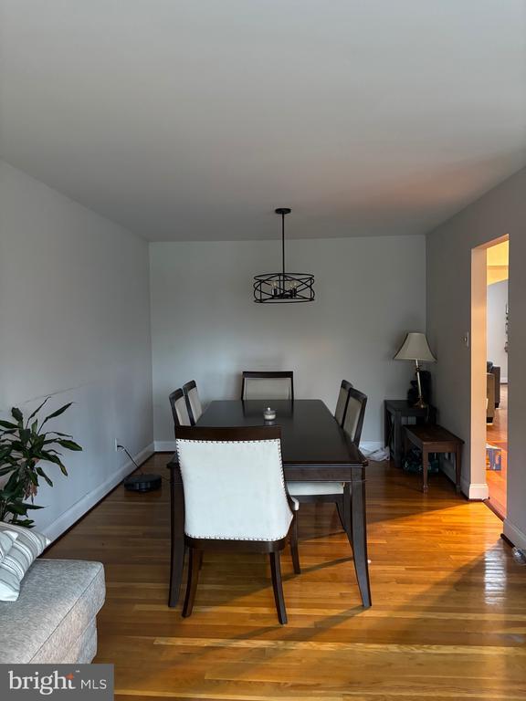 Building Photo - 14204 London Ln