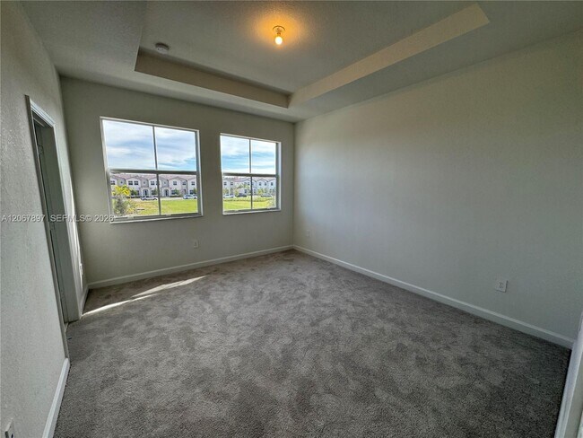 Building Photo - 26422 SW 148th Ct