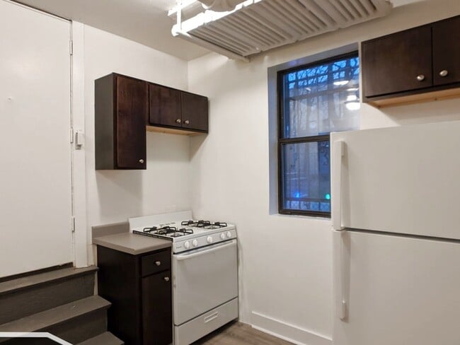 Building Photo - 1542 N Kedzie Ave