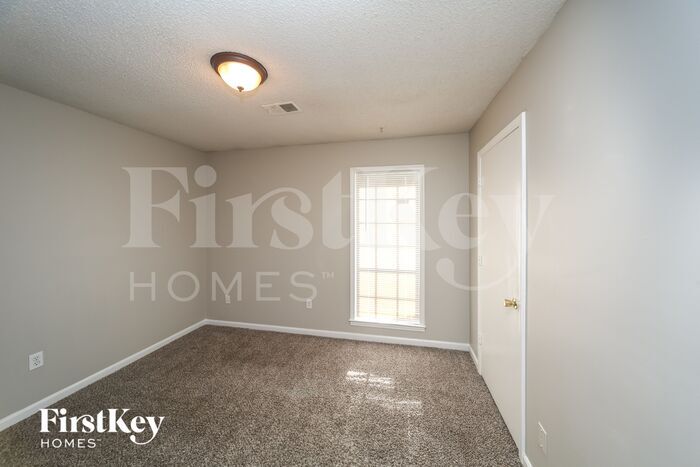 Building Photo - 4504 Laird Dr