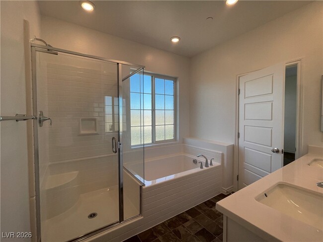 Building Photo - 20 Barbara Ln