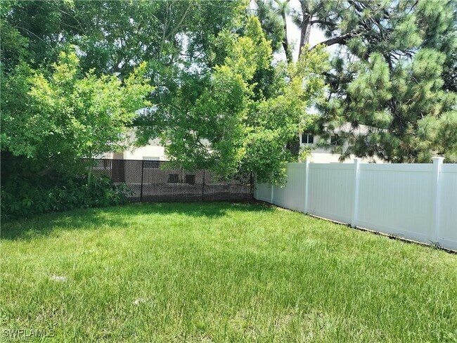 Building Photo - 3430 Sacramento Way