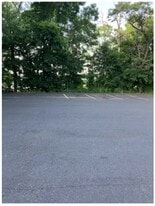 Building Photo - 23 Shirley St