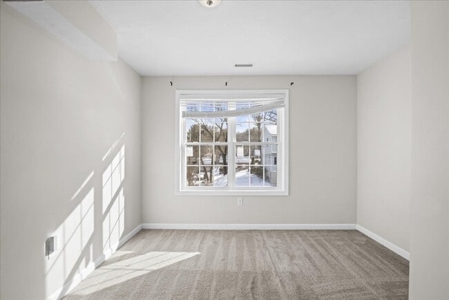 Building Photo - 16 Third St