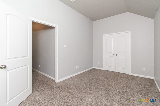 Building Photo - 3209 Shawlands Rd