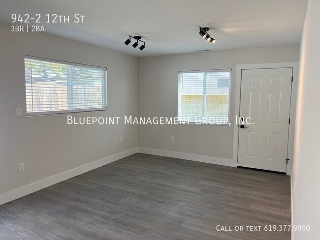Building Photo - 942 12th St