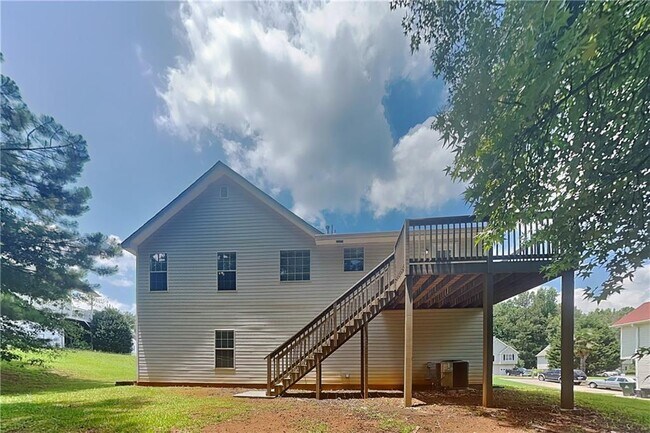 Building Photo - 336 Paradise Cir