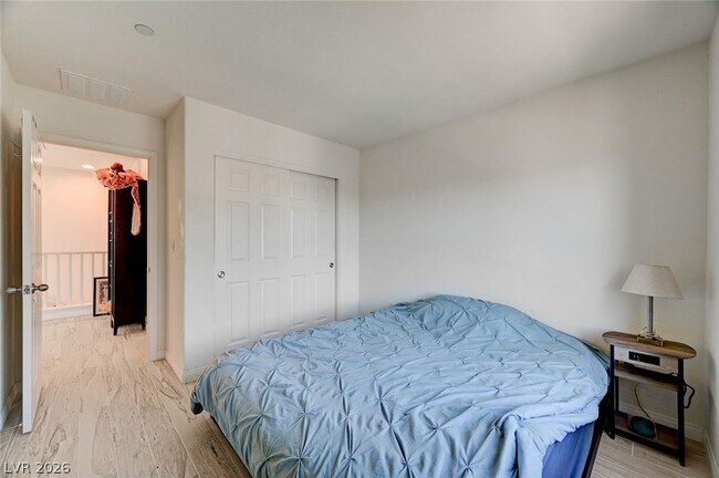 Building Photo - 6363 Amelia Ridge Ave