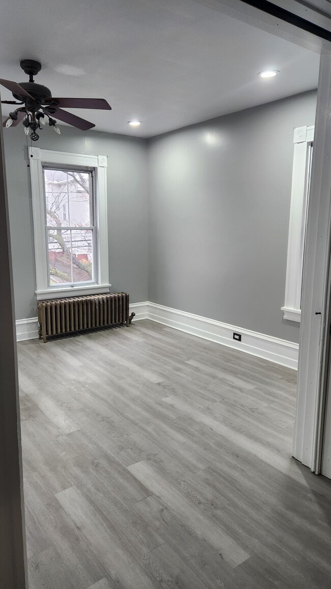 Building Photo - 126 Winthrop St