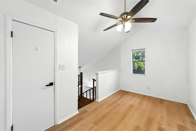 Building Photo - 2500 Burleson Rd