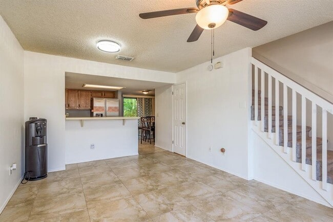 Building Photo - 1602 Brigadoon Dr