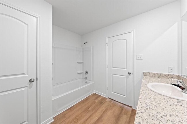 Building Photo - 440 Aplite Pass