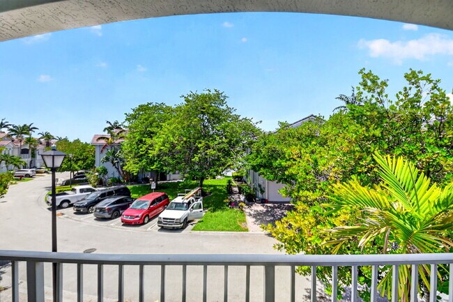 Building Photo - "Charming 2-Bed, 2-Bath Oasis in Riviera Beach – Your Perfect Retreat!"
