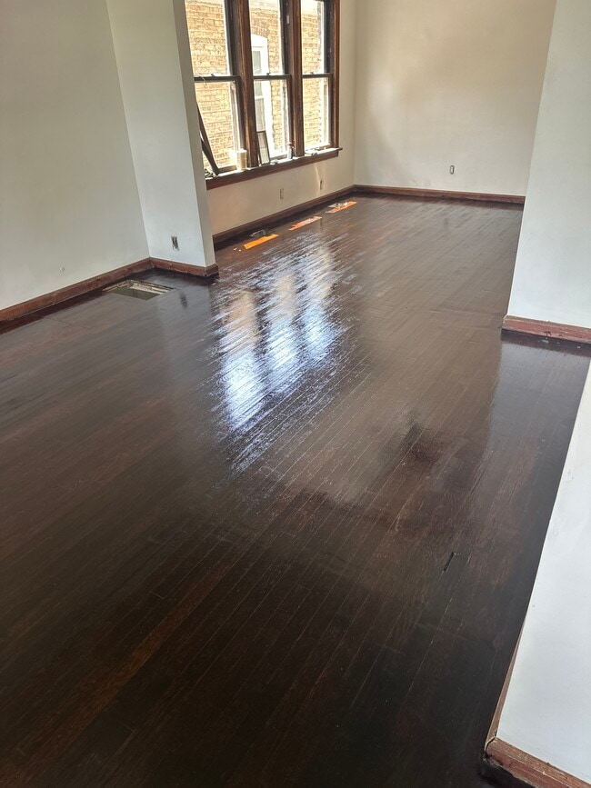 Building Photo - 8634 S Carpenter St