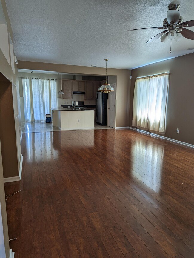 Building Photo - 3797 Mt Carmel Ln