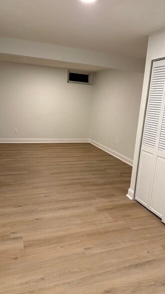 Building Photo - 4 Avonshire Ct