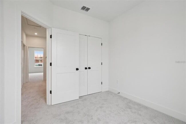 Building Photo - 15083 Grv Lk Dr